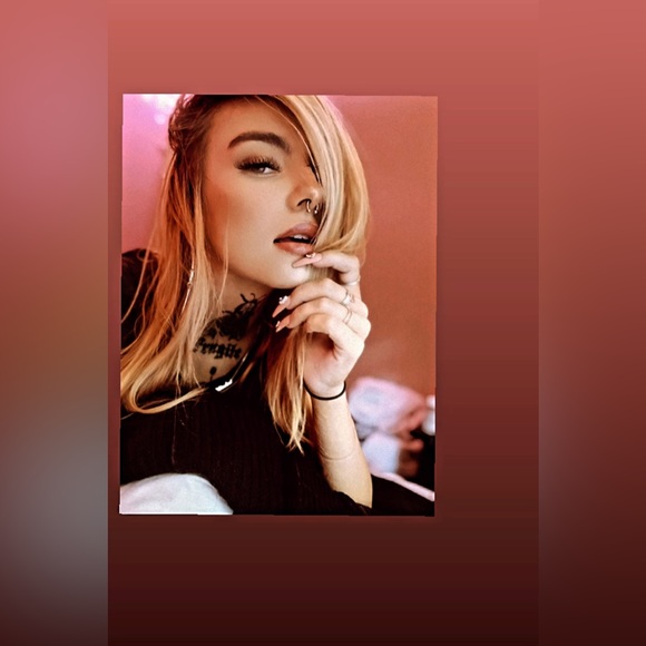 Meet your Posher, Loren - Picture 16 of 16